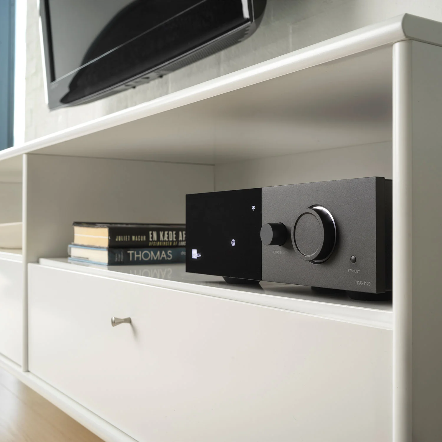 Lyngdorf TDAI-1120 + CS-1 Premium Compact Streaming System - Image 2